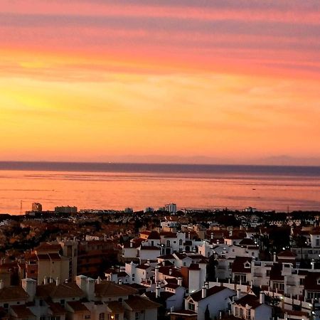 4 Bedroom Holiday Townhouse In Riviera Del Sol With Sea Views Sitio de Calahonda 外观 照片